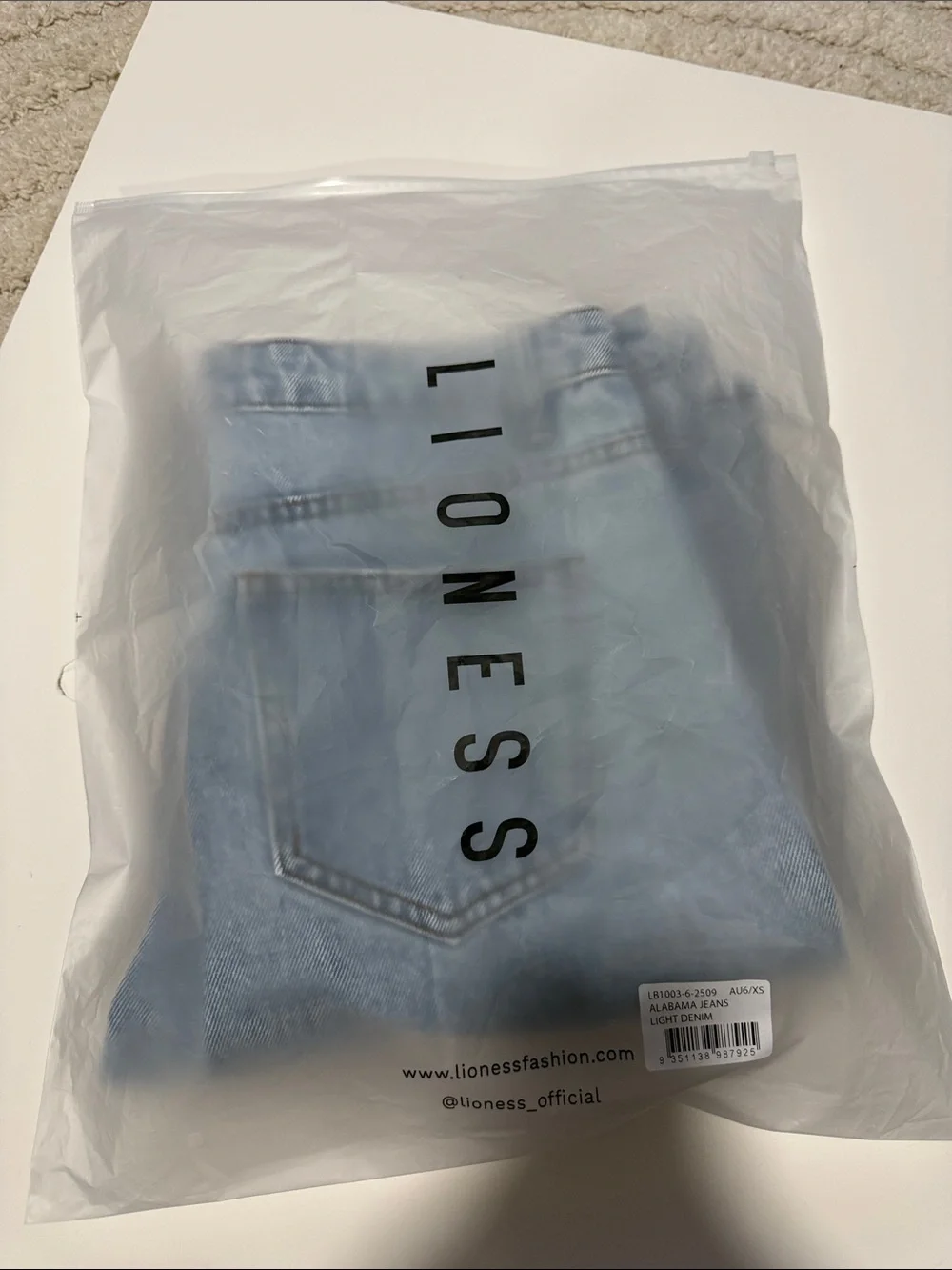Light Blue women’s Jeans - Classic Fit